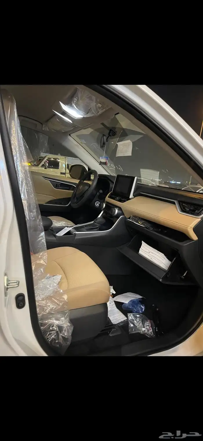 تويوتا راف فور LE دفع امامي بنزين 2025 7