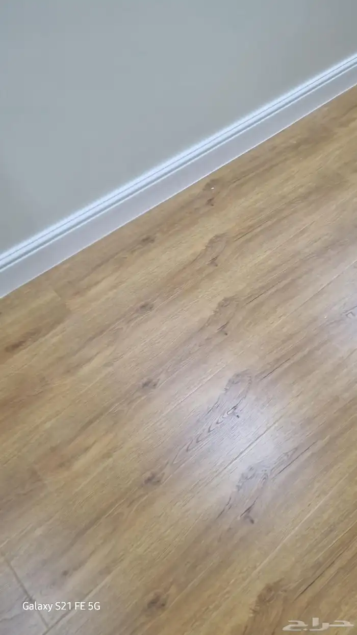 باركية خشبية   سكلو ابيض 2