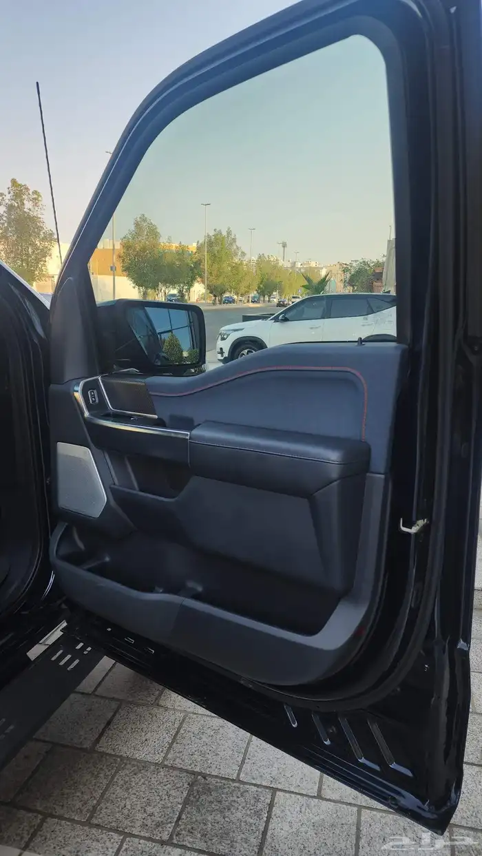 فورد رابتر 37 16