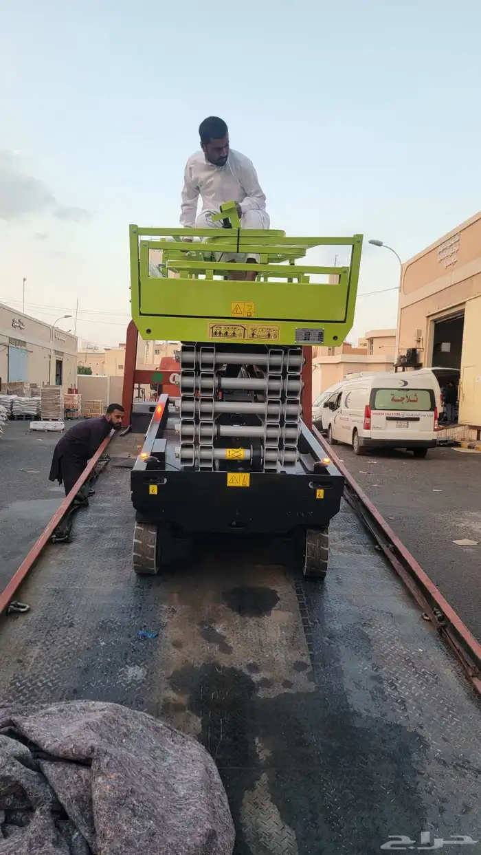 سيزرلفت8متر للايجار موديل حديث باسعار مناسبة اوراق تيوفي تأم 5