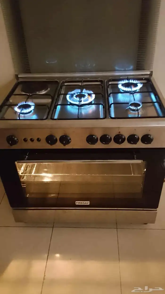 فرن غاز ايطالي 5عيون 4غاز واحده كهربا 2