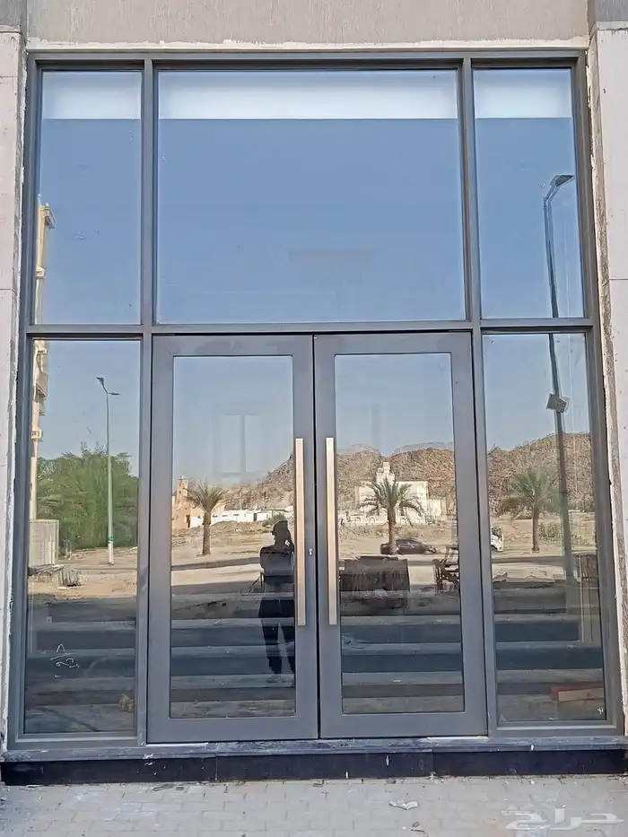 زجاج سيكوريت ودرابزين درج اسكاى 7