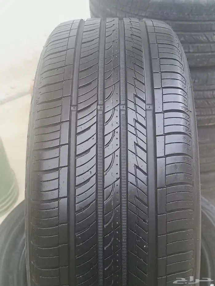 طقم كفرات شبه جديد 215 55 17موديل 24 0