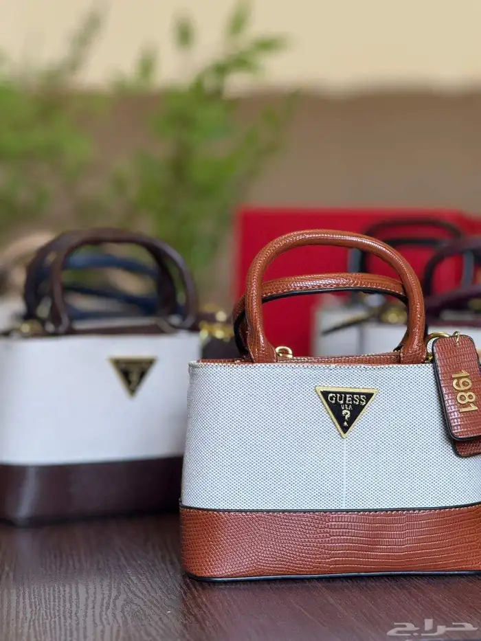 يتوفر جميع انوع الشنط الماركه توصيل فوري جده ورياض 4