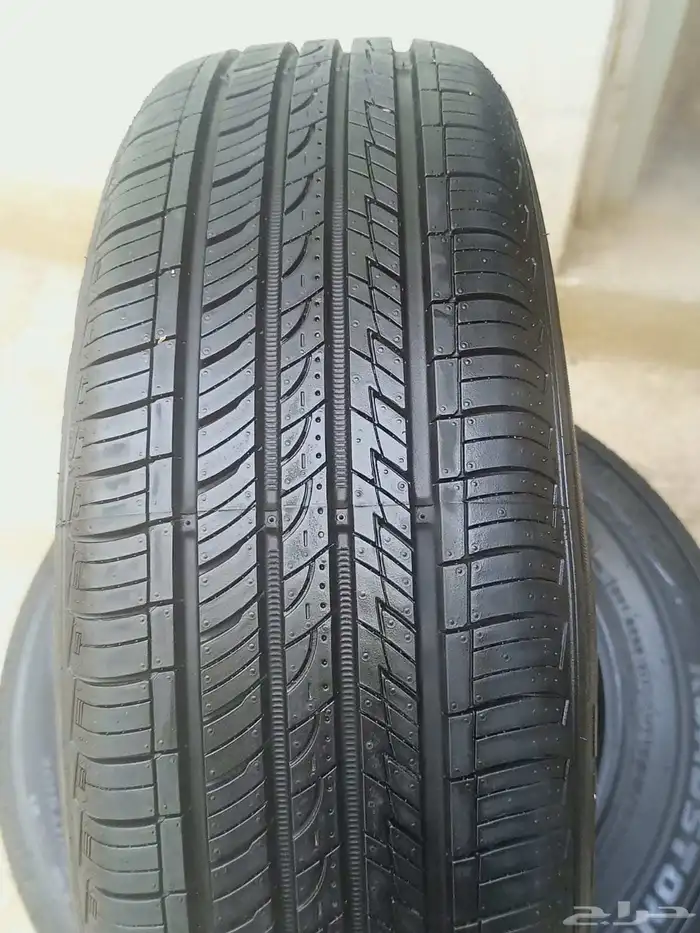 طقم كفرات شبه جديد 215 55 17موديل 24 1