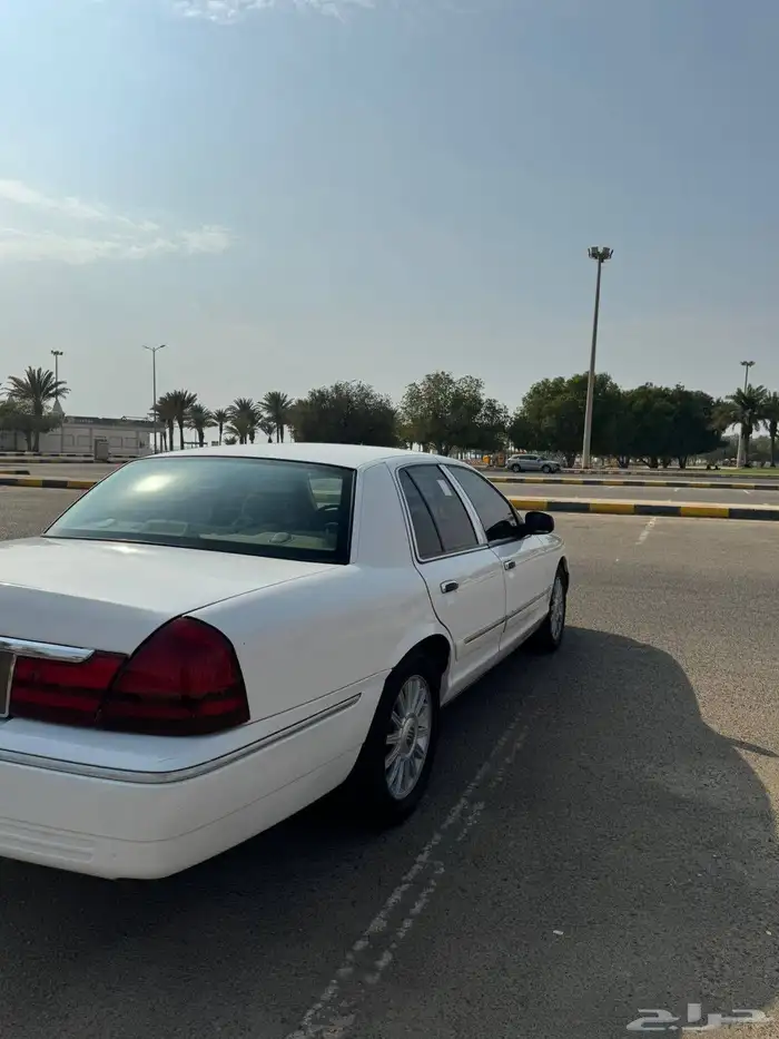 فورد جراند ماركيز 2