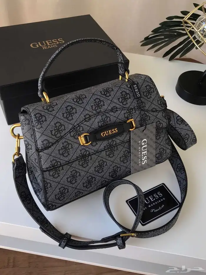 يتوفر جميع انوع الشنط الماركه توصيل جده ورياض 3