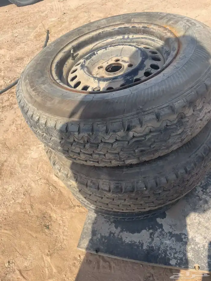 كفرات مع جنوط هليكيس بلاد البيع علي وضعها المقاس بالصوره 0