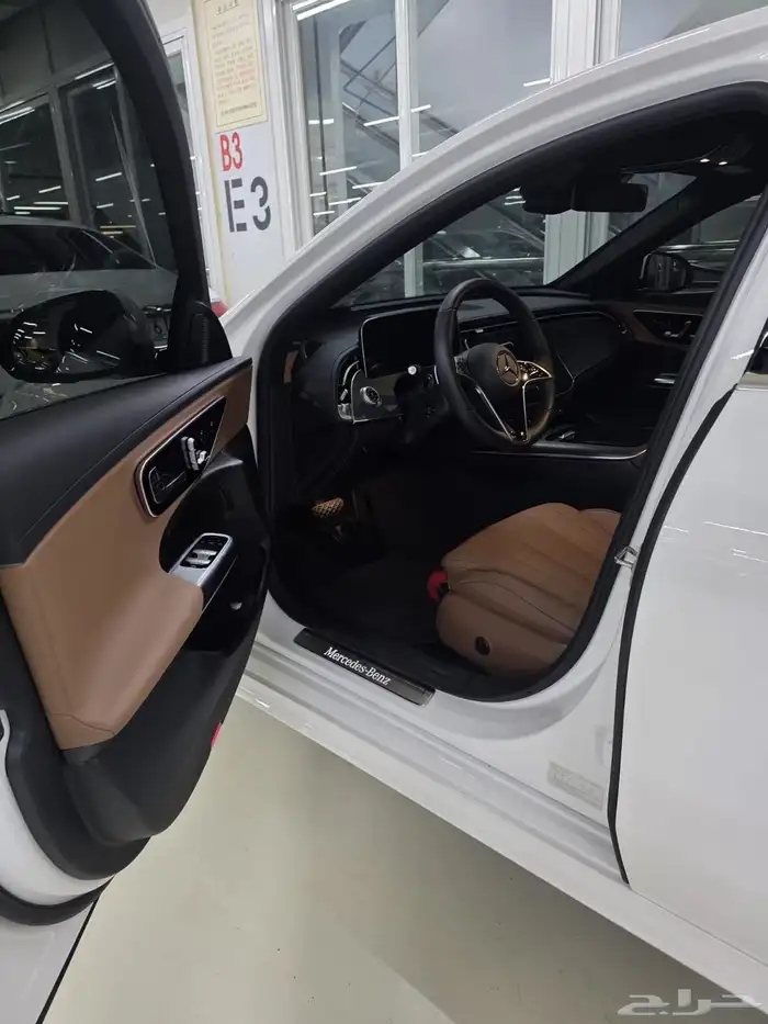 مرسيدس E200 موديل 2025 7