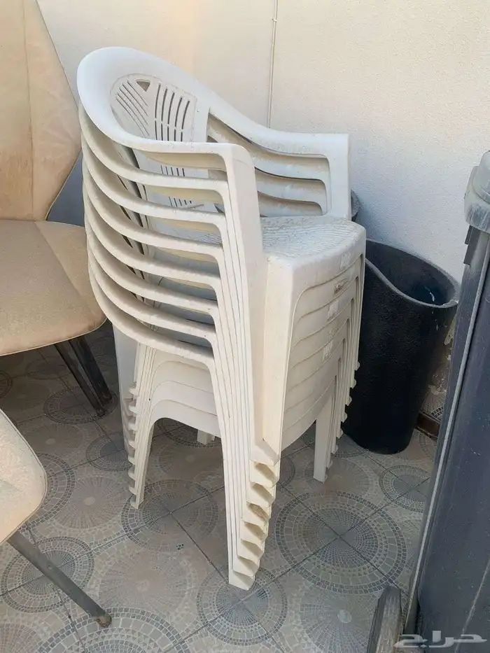 ديكورات زرع   ثلاجة  طفيات حريق   باب قزاز  فلاتر ماء  كراسي 21