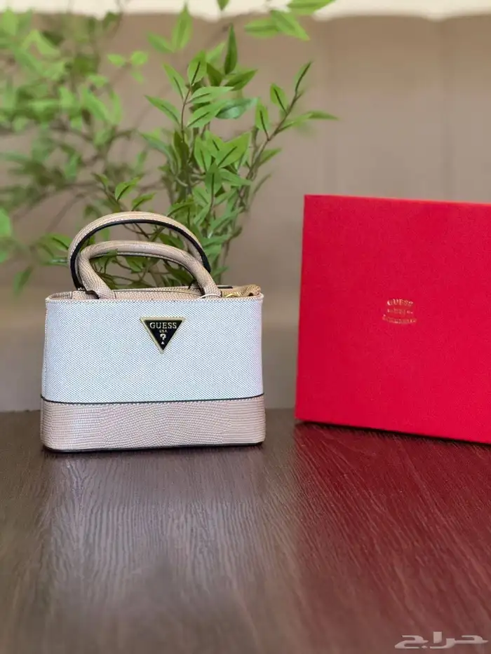 يتوفر جميع انوع الشنط الماركه توصيل فوري جده ورياض 7