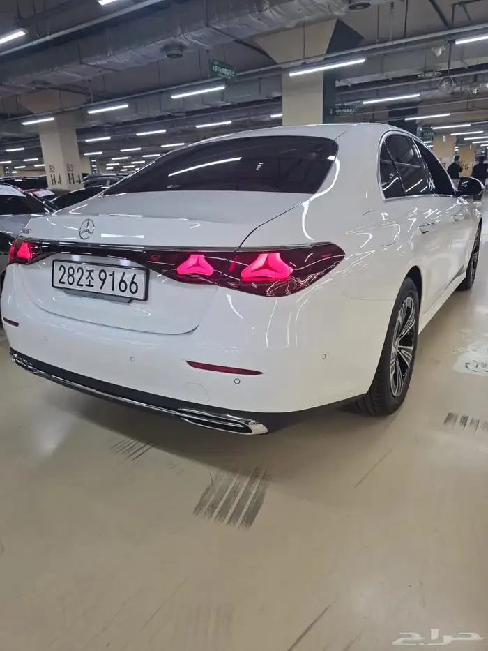 مرسيدس E200 موديل 2025 2