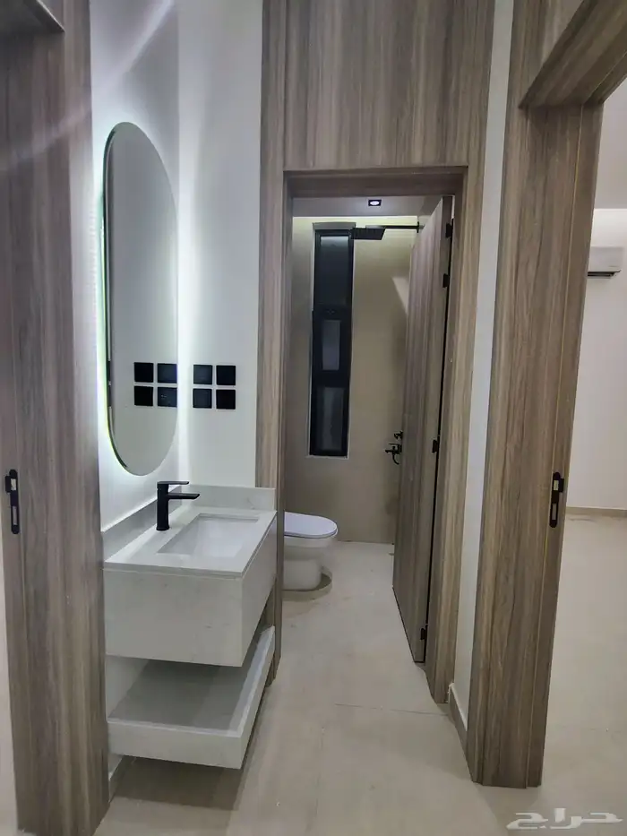 شقة جديده للايجار بالمهديه 3 غرف وصاله مكيفه ومطبخ السعر 50ا 8