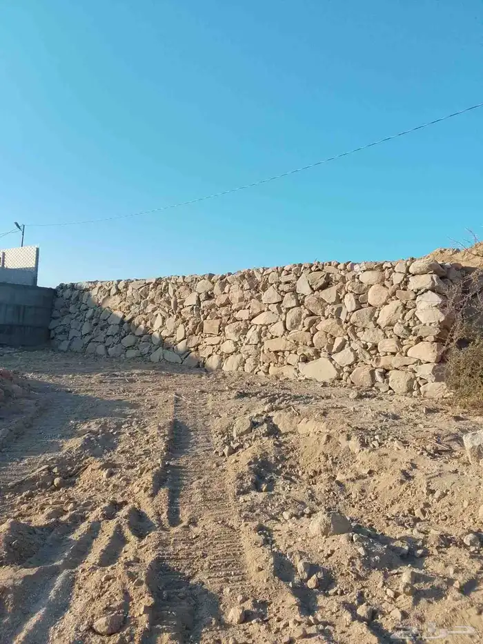 بناء حجر كبير وبوكلن 1