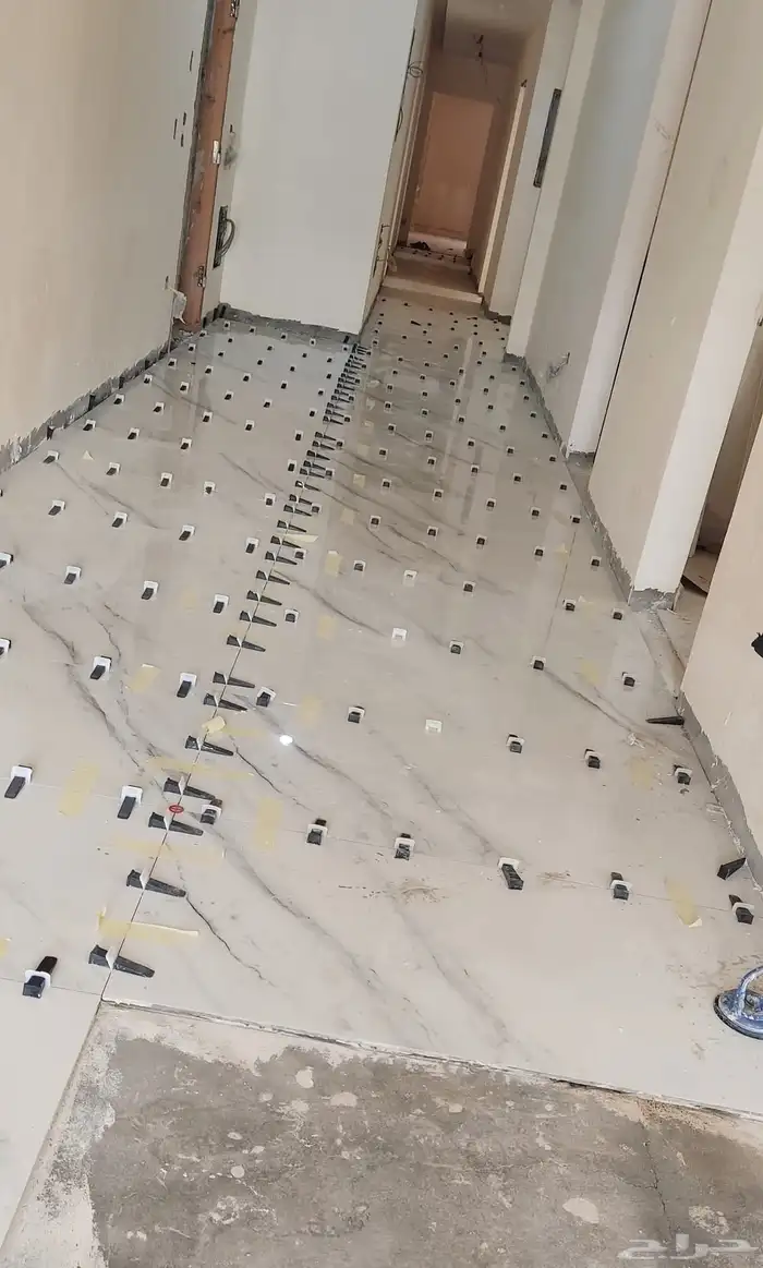 مبلط معلم بلاط سلاميك تركيب و بورسلان ت سير ترميم جميع انوا 4