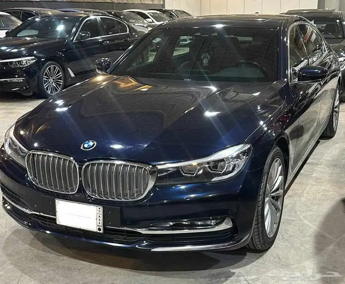 بي ام دبليو الفئة السابعة 730 موديل 2018 عداد قليل نادرة 0