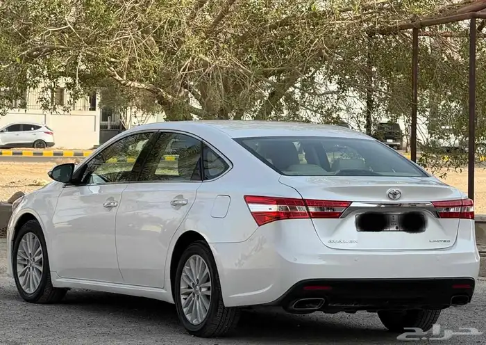 تويوتا افالون فل كامل موديل 2015 4