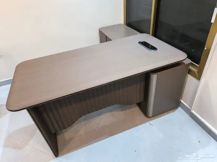 مكتب مدير طقم كامل مودرن اشكال دولاب كبير 6