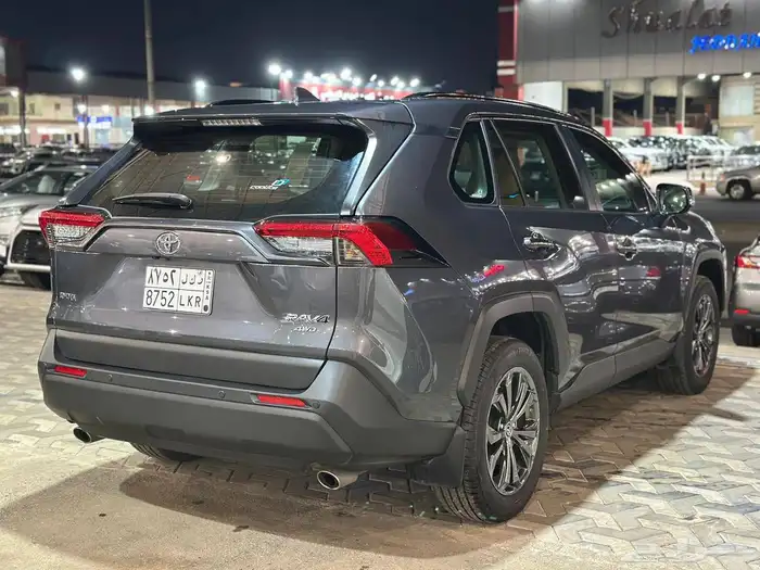 تويوتا راف فور 2025 XLE فل كامل 5