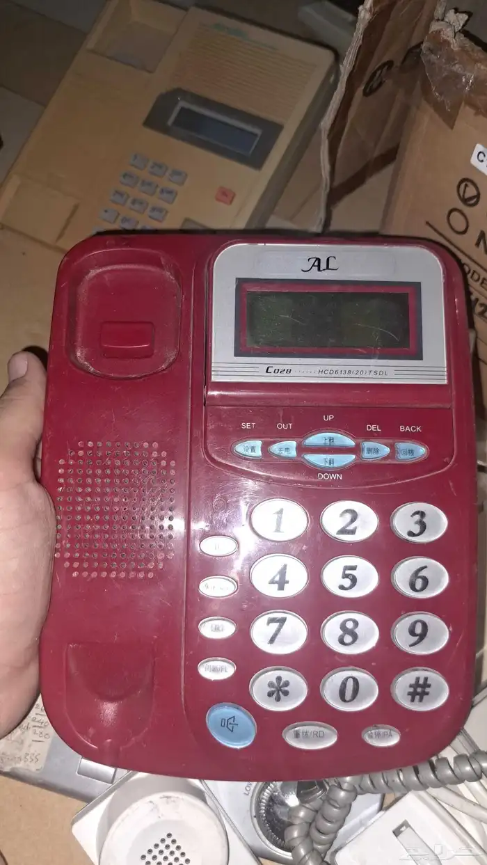 مجموعة قطع كمبيوتر لهواة النوادر وهاردسكات 500gb وتليفونات 6