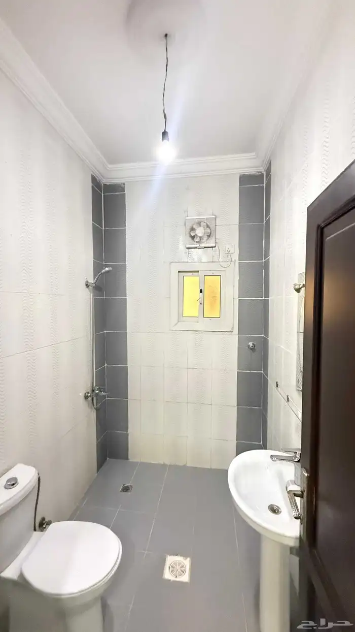 شقه4 غرف للايجار _ حي الصالحية مع الحمدانية خلف اسواق دبي 4