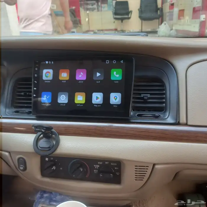 يوجد لدينا أحدث شاشات الاندرويد ابل كاربلي آخر إصدار 8