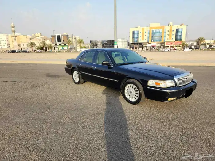 للبيع فورد جراند ماركيز 2010 6