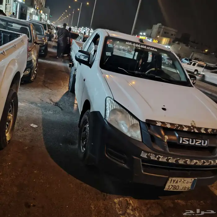 يونيت ايسوزو موديل 2015 كل شي وكاله ماشي 320 1