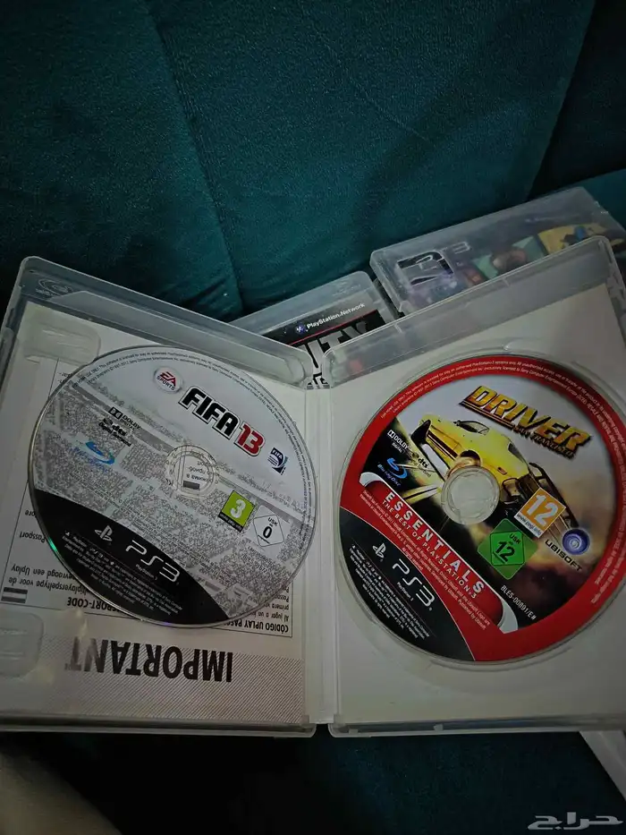 سوني3 مستعمل معه 3 يدات واحده جديده 2 مستعمله على السوم 6