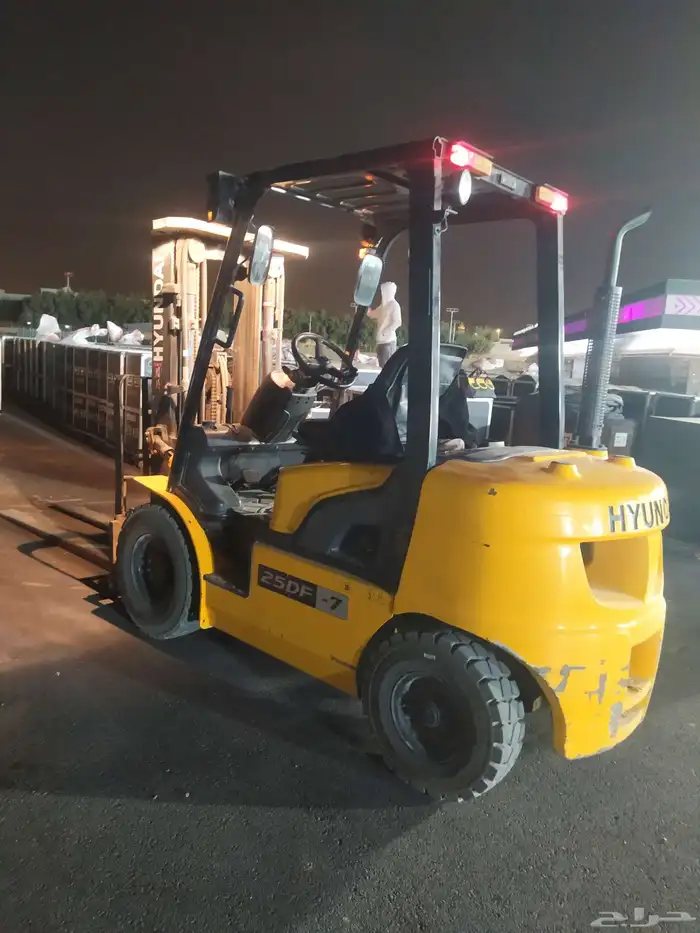 رافعه كرين ونش شوكية فوركلفت للايجار باليوم وبالساعه 1