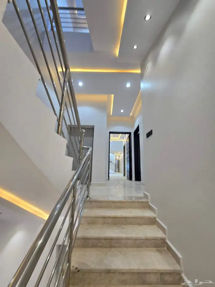 للبيع شقق بحوش ومدخل سياره 520 الف 20