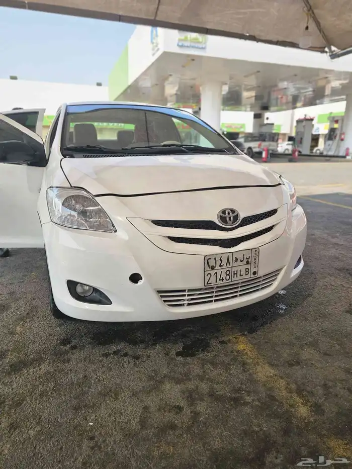 سياره يارس 2013 جير عادي للبيع 0