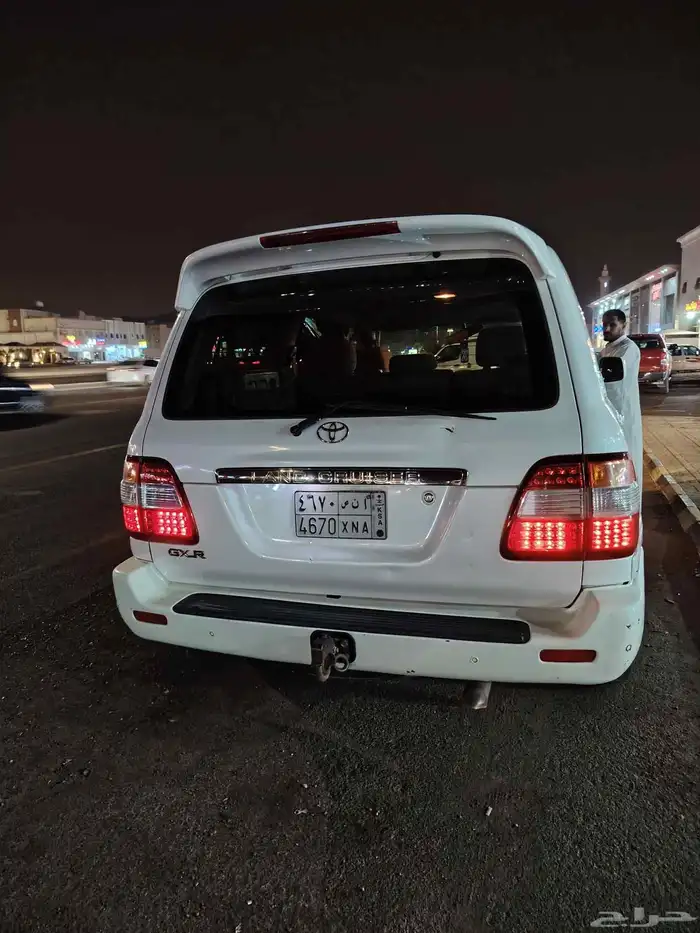 جيب تايوتا 2006 4