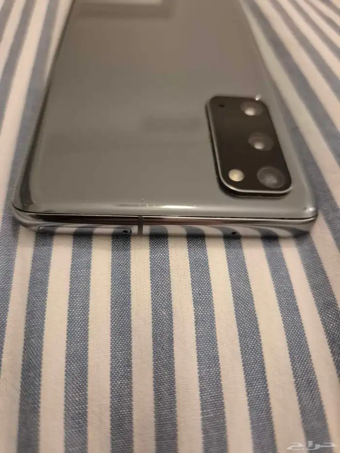 جوال سامسونج S20 العادي   128 جيجا 4