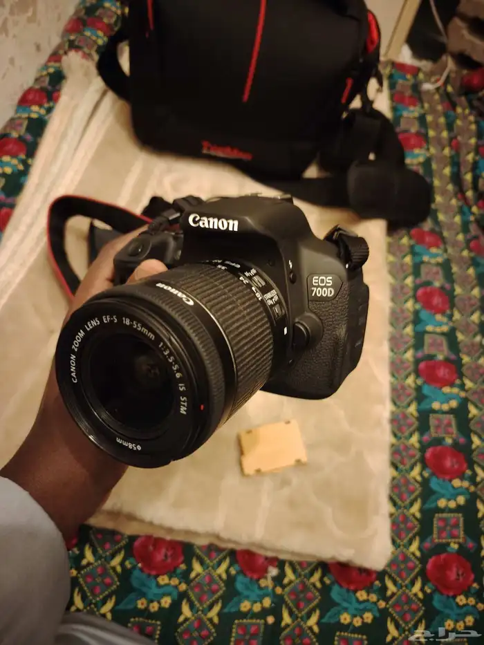كاميرا كانون 700d نظيفه شبه جديده استعمال شاذ 7
