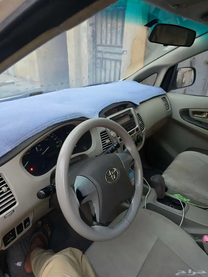 سياره انوفا ابيض ماشاء الله جير مكينه مكيف شرط سياره مرشوش 7