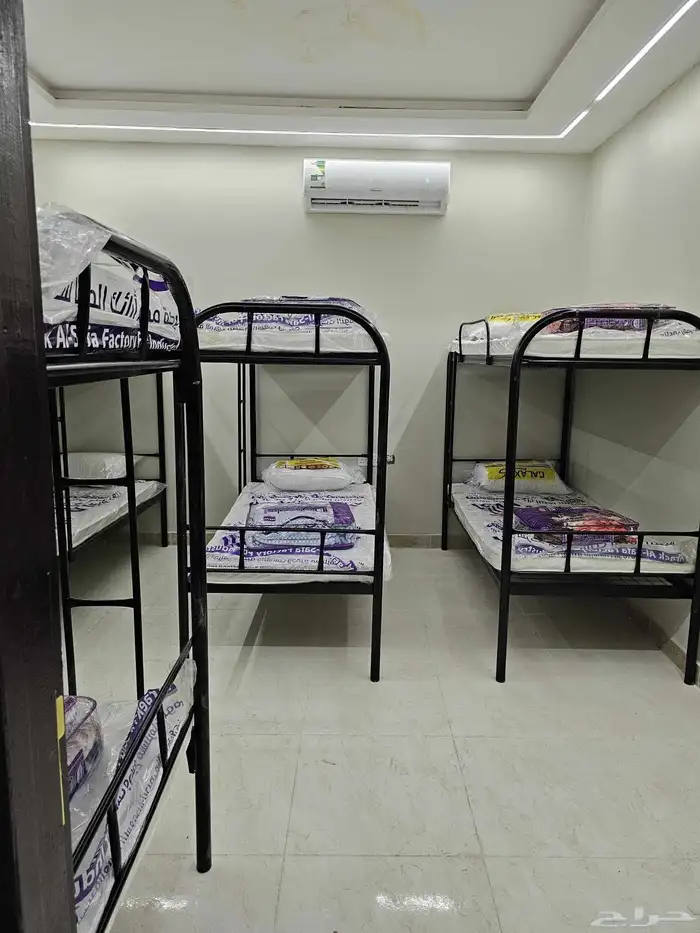 متوفر لدينا   سرير دورين السعر 200  سرير حديد دور واحد السعر 7