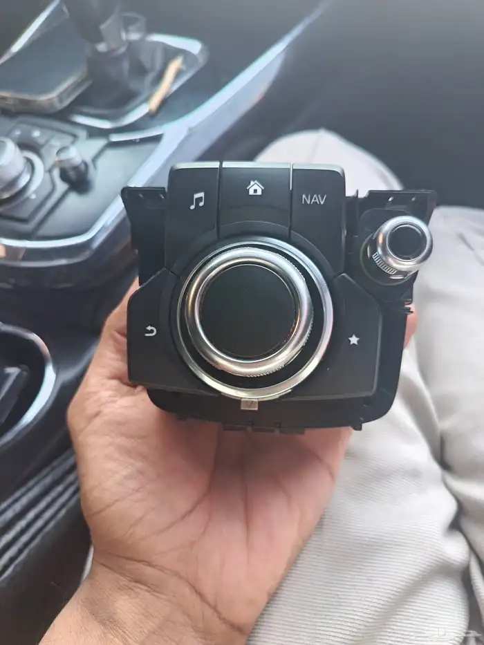 ماوس مازدا cx9 2018 سليم بس الماوس حق الصوت ضغطته ثقيله شو 0