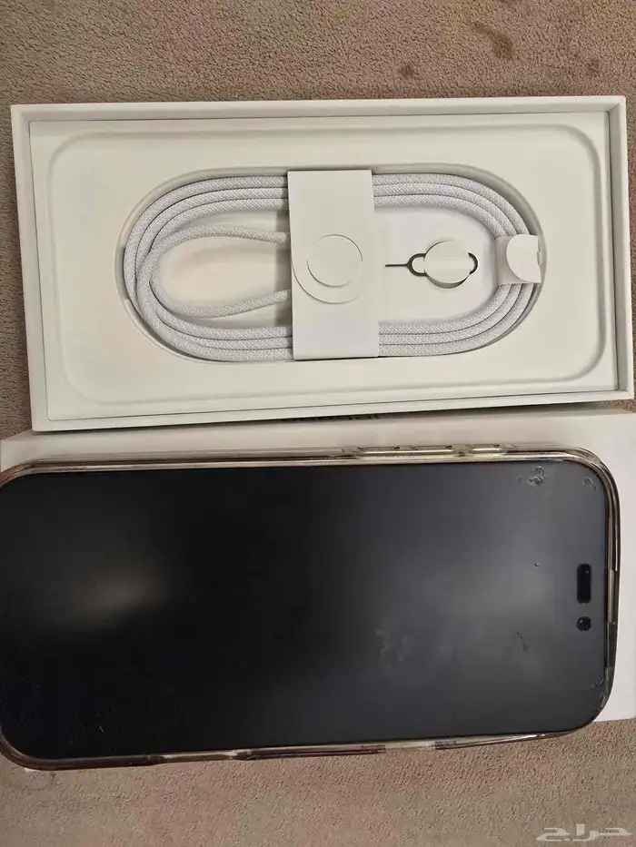 ايفون 16 برو ماكس 256 جيجا 5