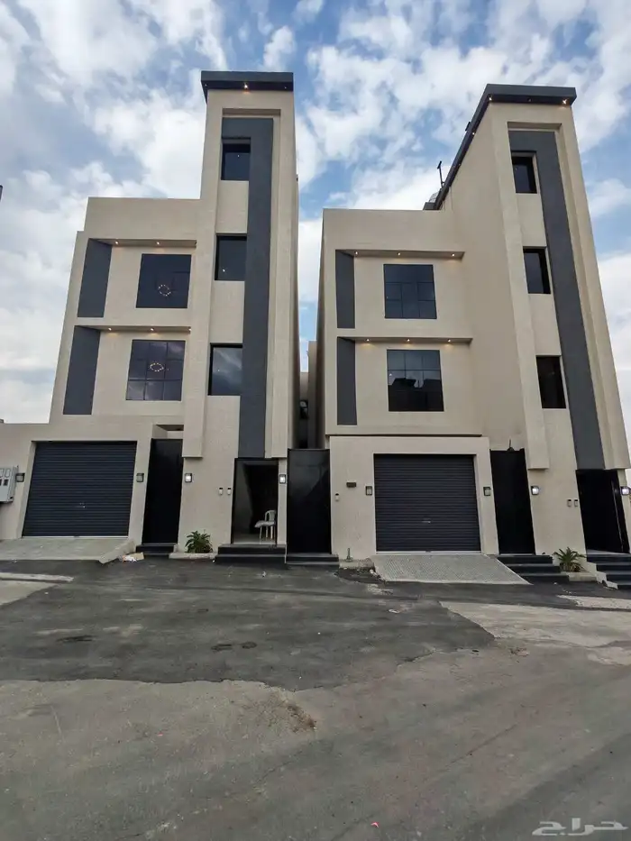 للبيع بأبها شقق علويه بسطح خاص vip من 520 الف 0