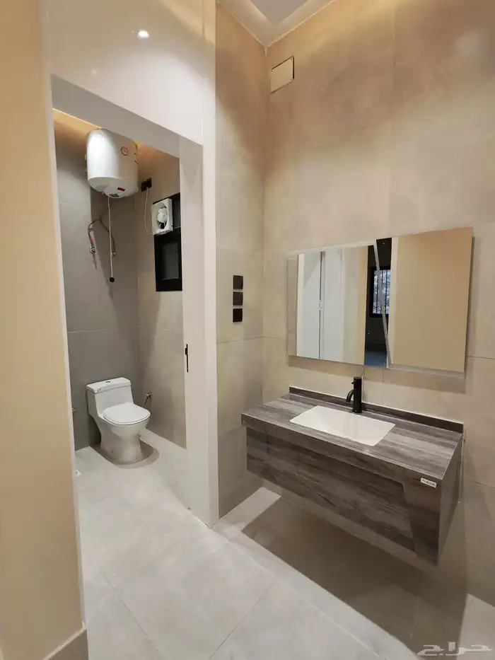 للبيع بأبها شقق علويه بسطح خاص vip من 520 الف 13