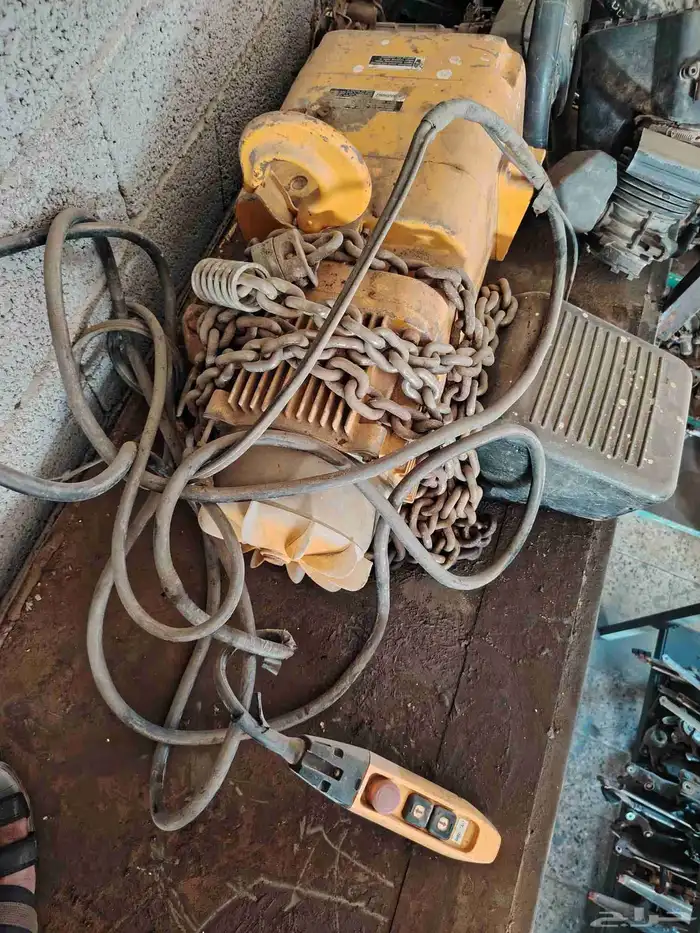 ونش تحميل كهربا مستخدم نضيف 1