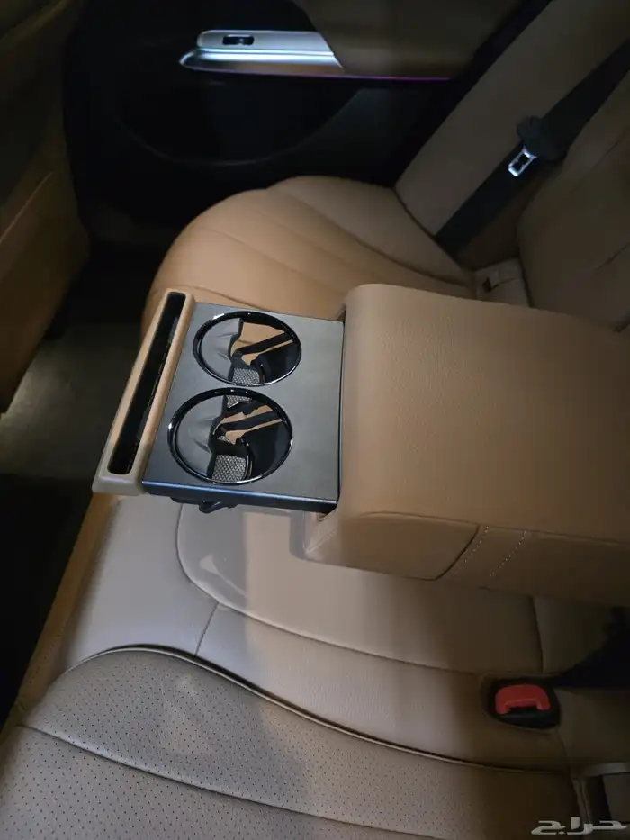 مرسيدس E200 موديل 2025 8