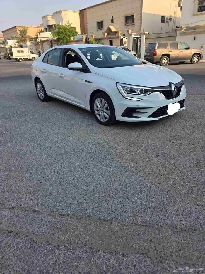 رينو ميغان 2022 نضيف 2