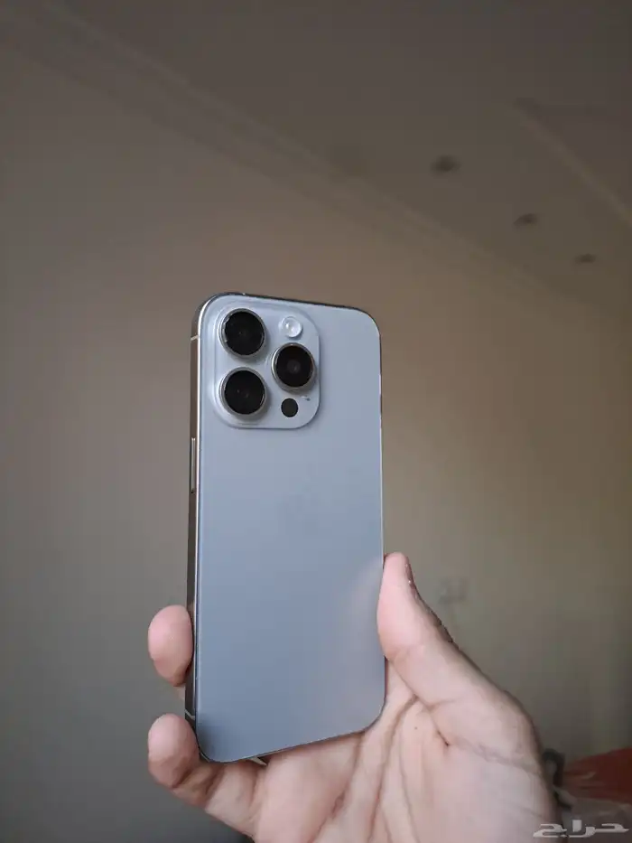 ايفون 15 برو 4