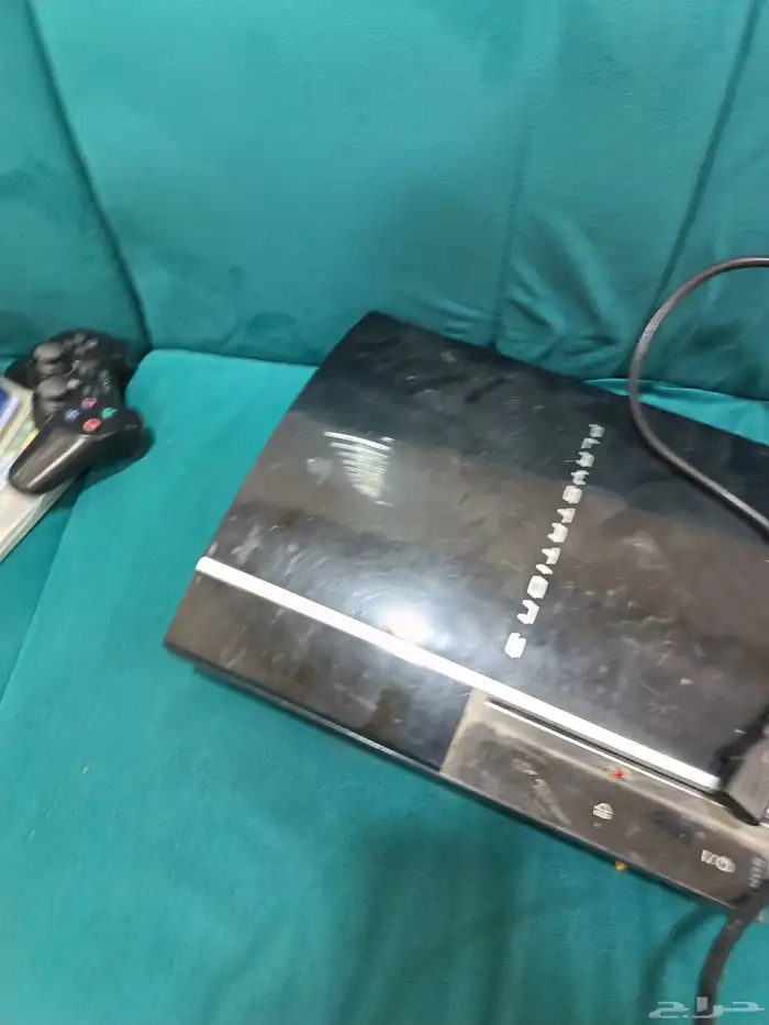 سوني3 مستعمل معه 3 يدات واحده جديده 2 مستعمله على السوم 3