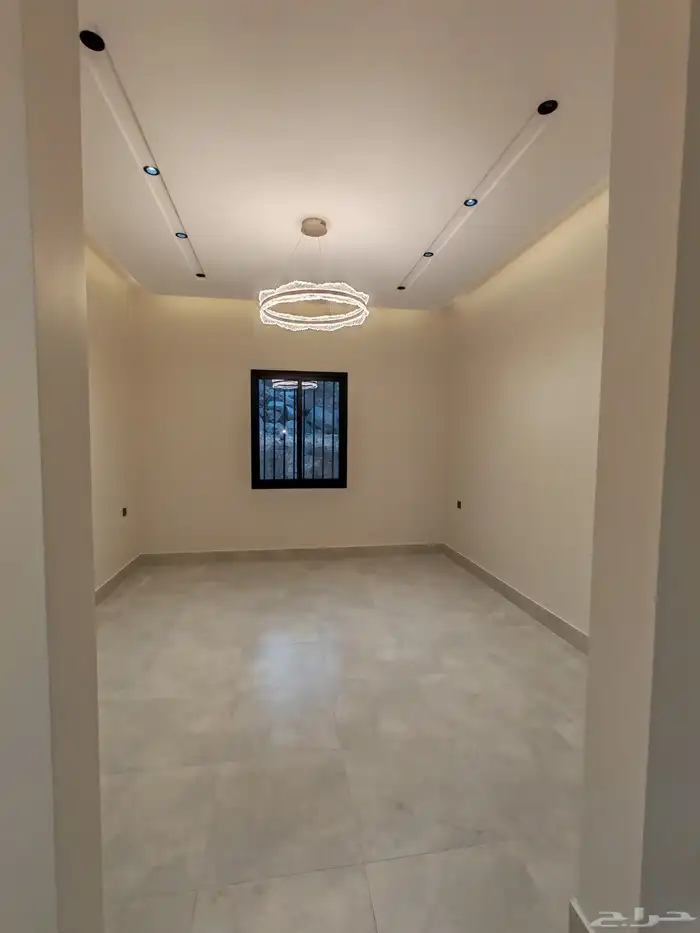 للبيع بأبها شقق علويه بسطح خاص vip من 520 الف 14