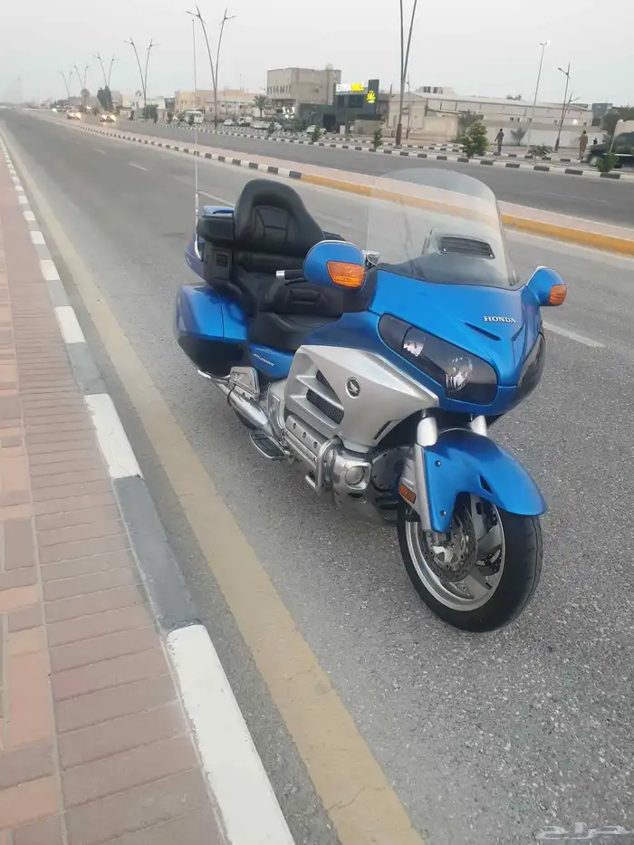 للبيع هوندا قولد وينج 2012 لفل 2 ماشي 38000 3