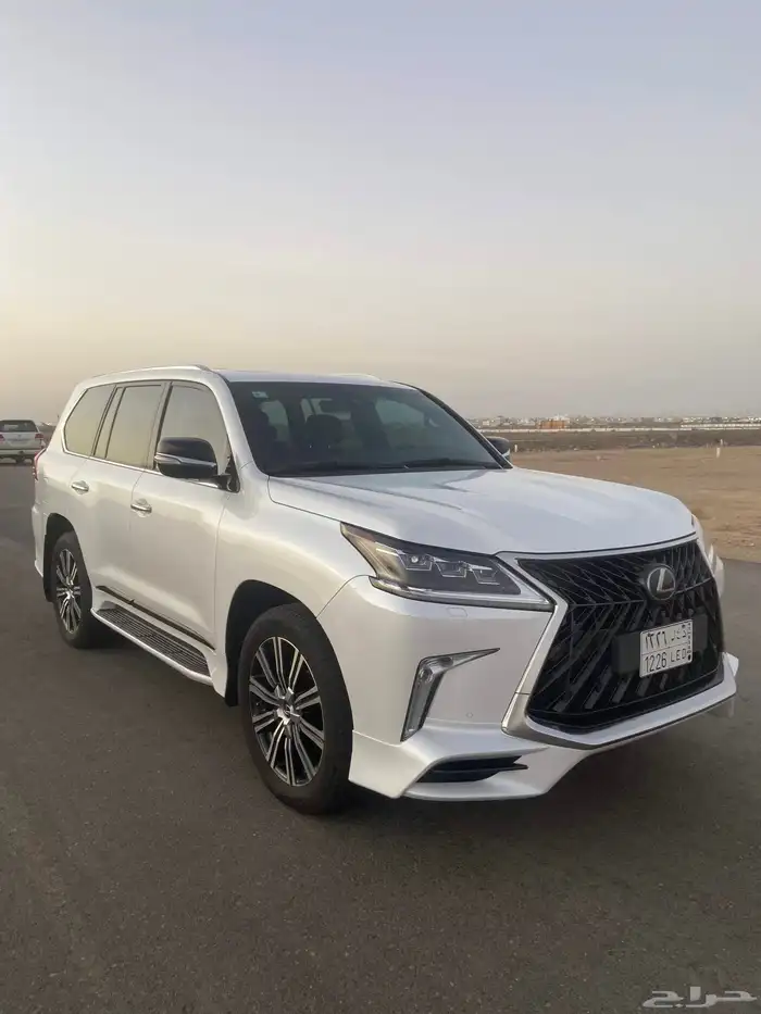 جيب لكزس 2019 7