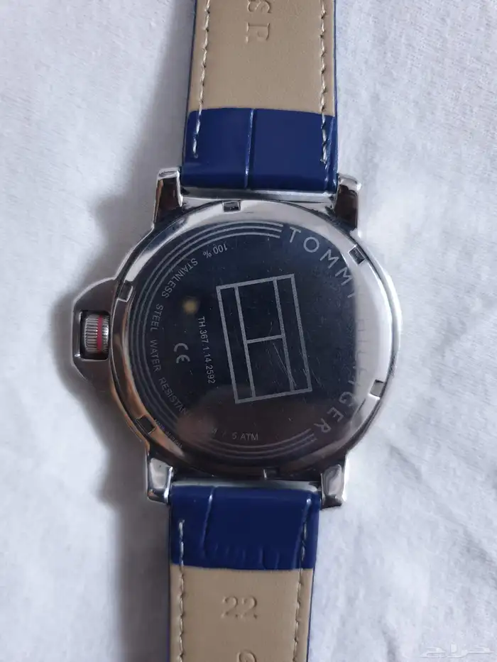 ساعة تومي نظيفة 1